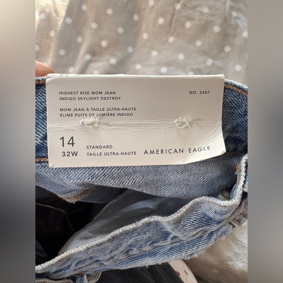 American Eagle Highest Rise Mom Jeans - Picture 6 of 7